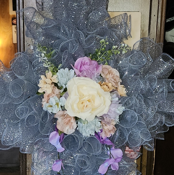 Hand Crafted Funeral Wreath - Picture 2 of 2